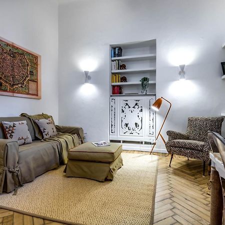 Joivy Modern Studio Near City Centre Apartment Milan Bagian luar foto