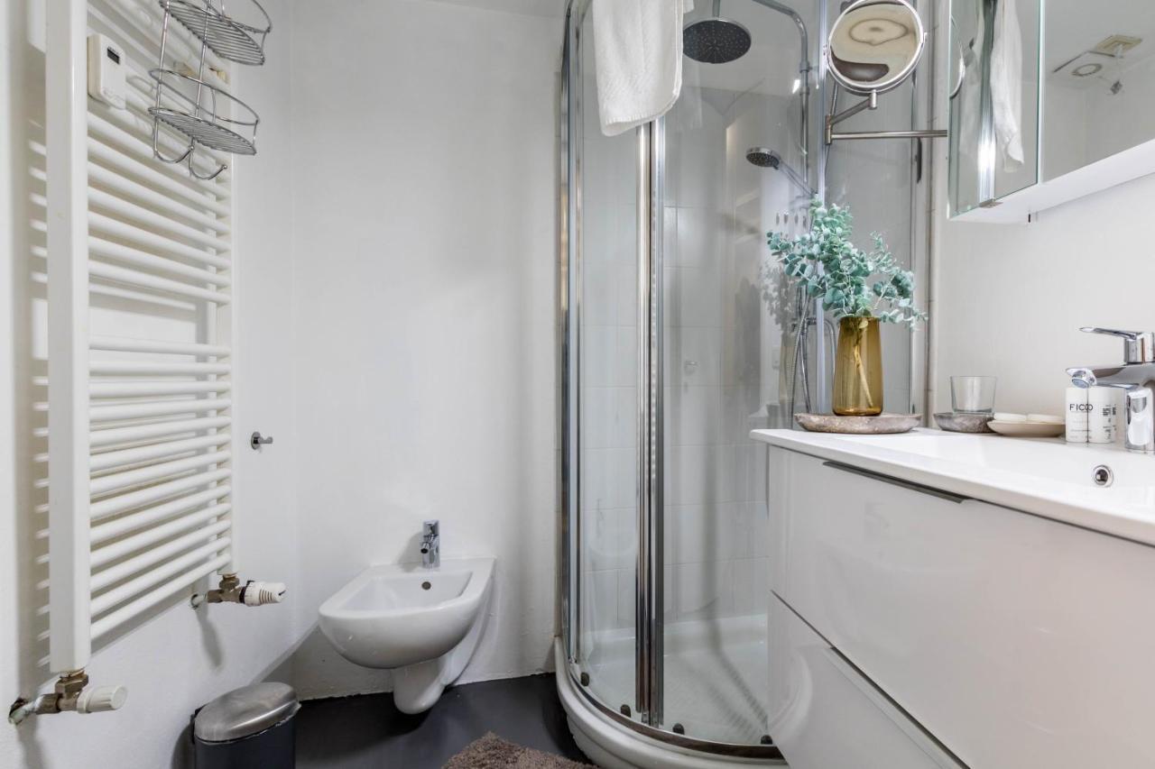 Joivy Modern Studio Near City Centre Apartment Milan Bagian luar foto